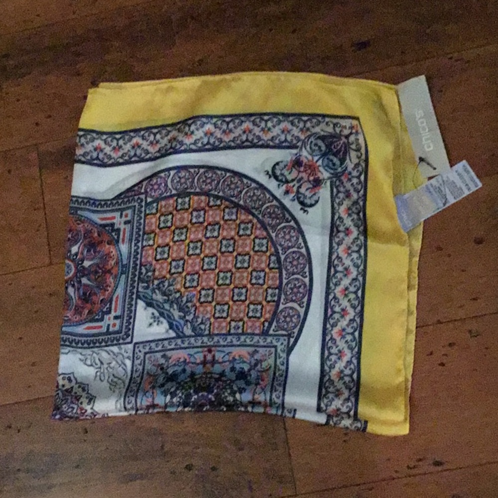 Chicos scarf